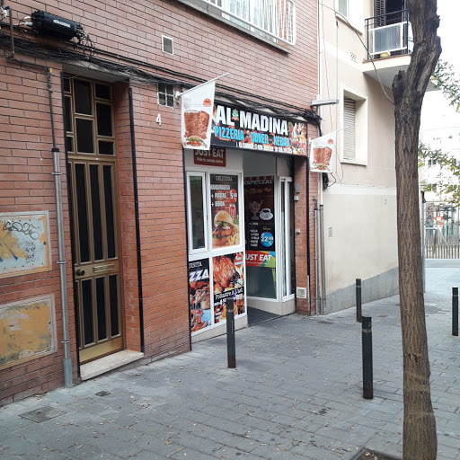 Locales y tiendas de kebabs en Sant Adrià de Besòs